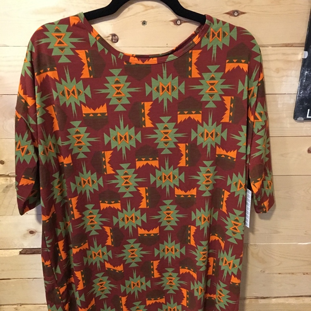 LuLaRoe Irma tunic